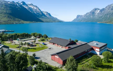 Ersfjordbotn skole Ersfjordbotn skole sommer